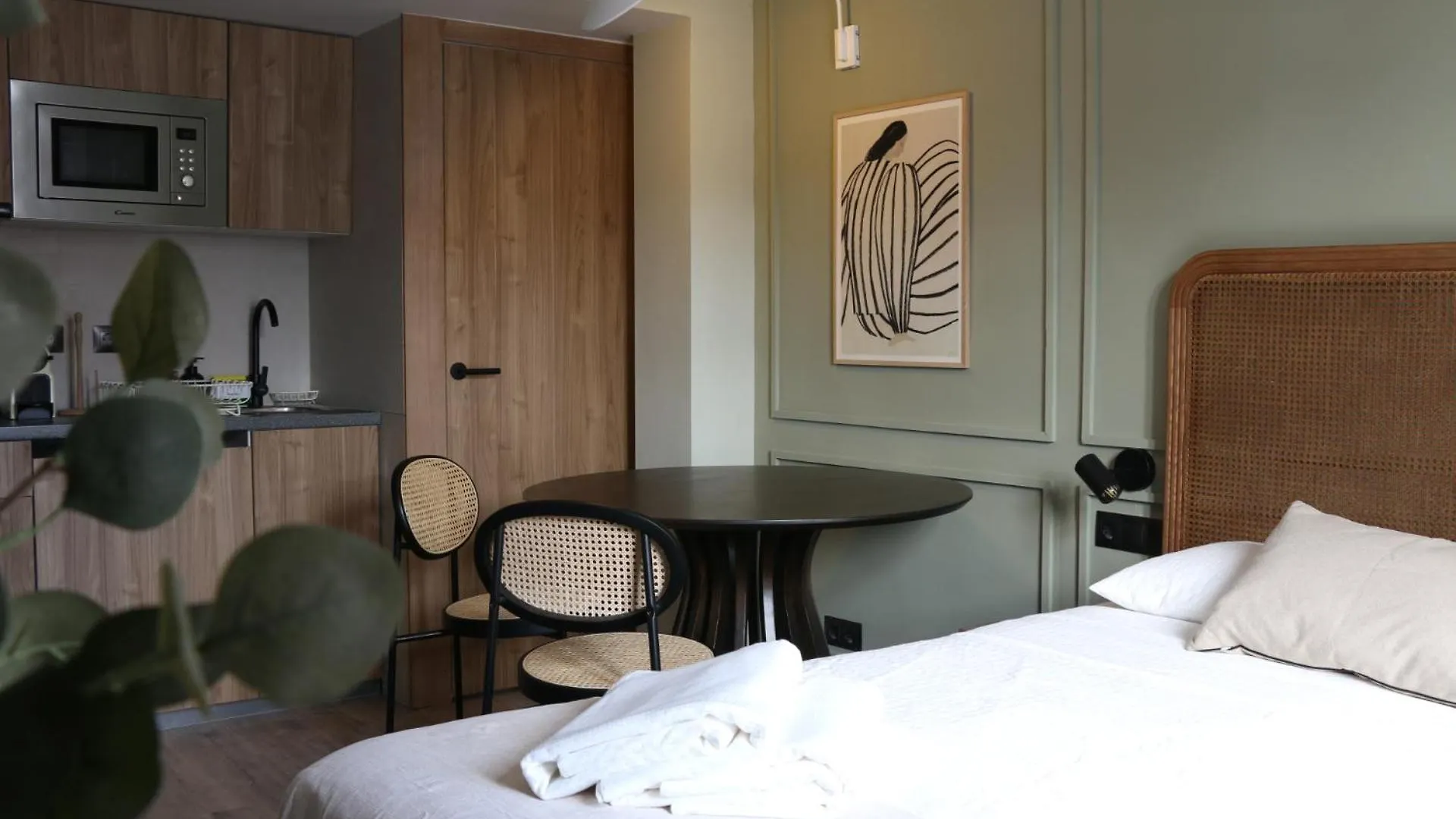 Beautiful & Comfy City Center Apartment Barcelona 0*,  Spain